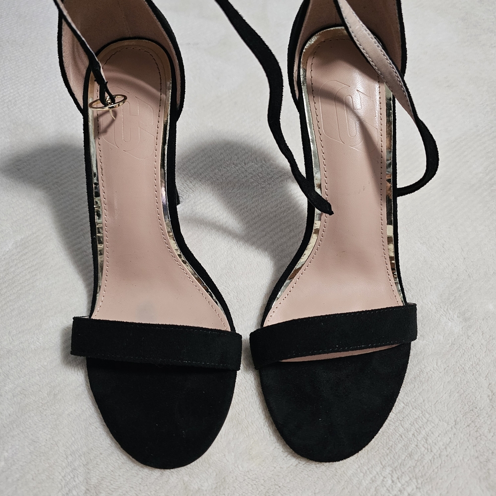 Fashion Nova Black Ankle Strap Heels - Picture 3 of 6